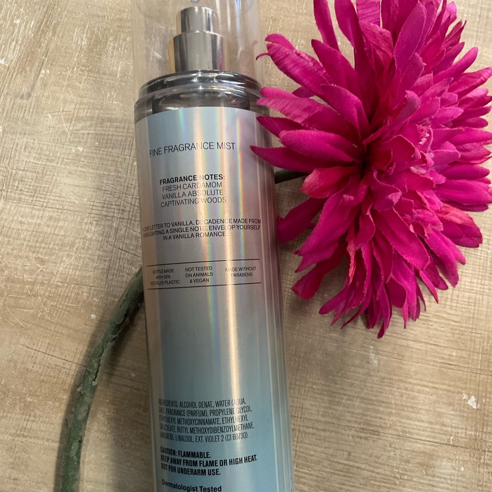 Brand New Bath & Body Works ‘Vanilla Romance’ Fine Fragrance Spray Mist 8oz - Picture 3 of 3